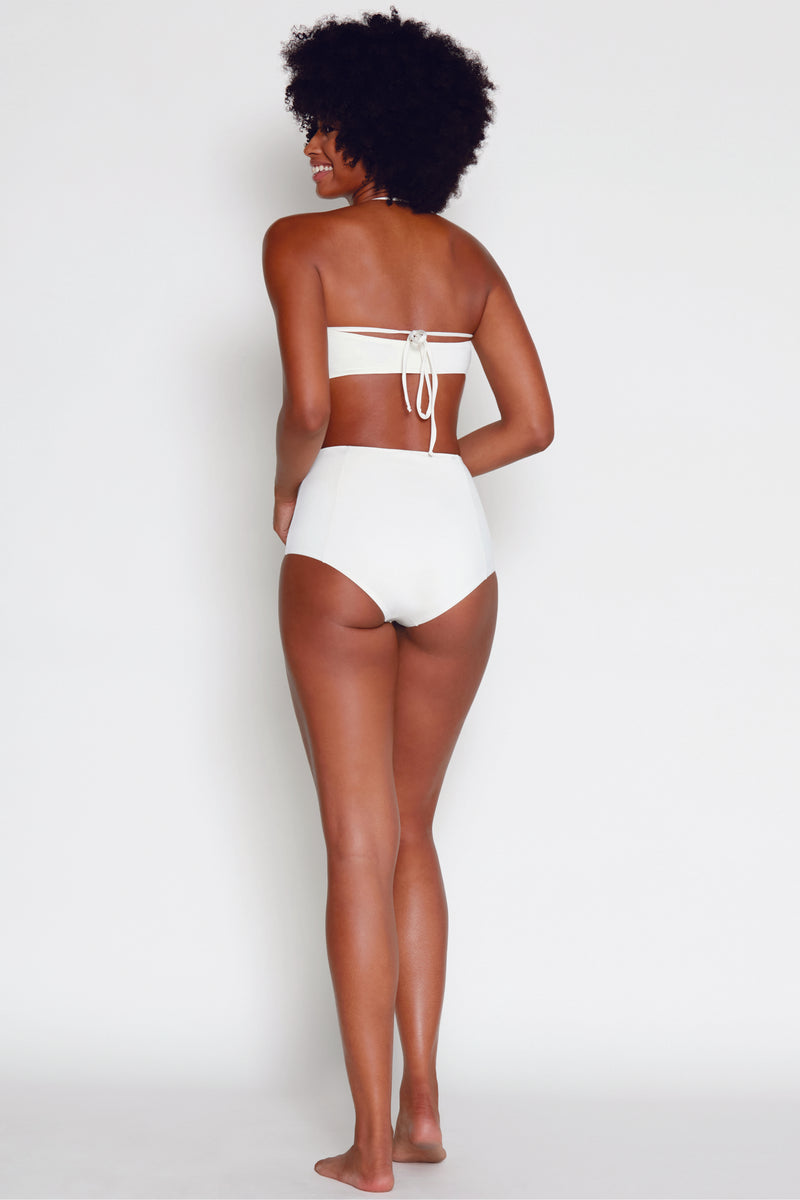 James Bikini